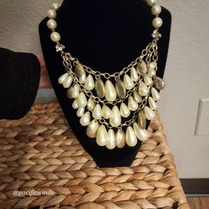 MIXIT ANTIQUE GOLD 3 TIER NECKLACE EUC!